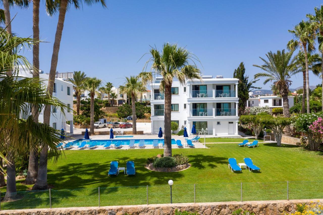 Rododafni Beach Apartments Paphos Exterior photo