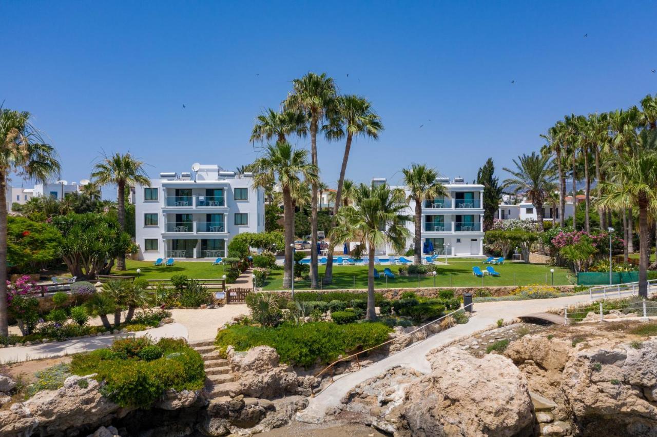 Rododafni Beach Apartments Paphos Exterior photo