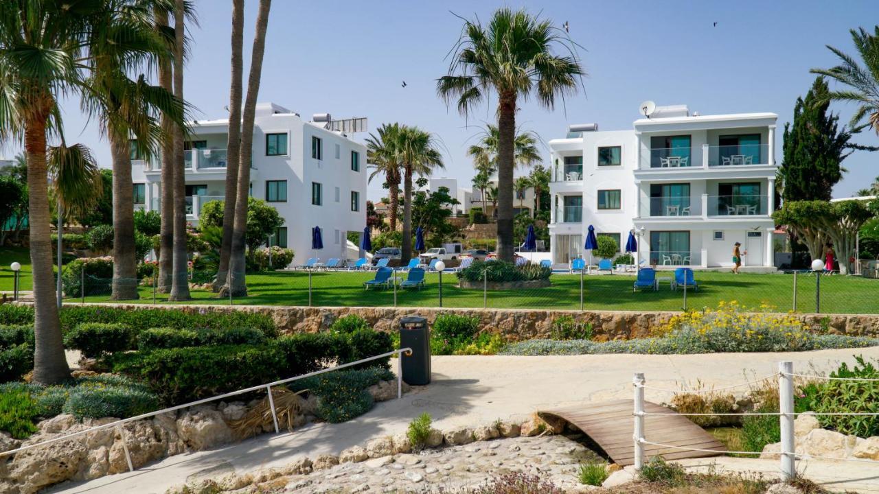 Rododafni Beach Apartments Paphos Exterior photo