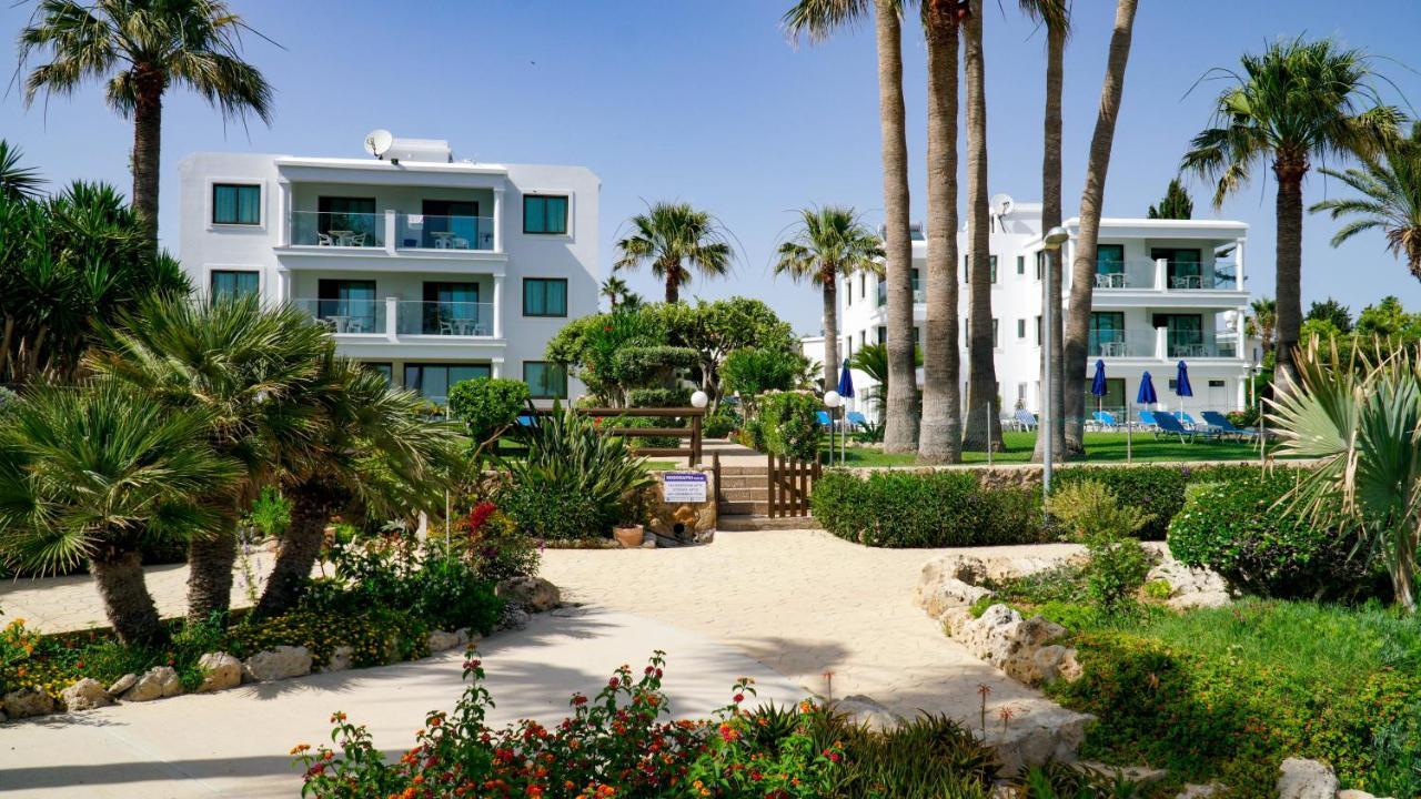 Rododafni Beach Apartments Paphos Exterior photo